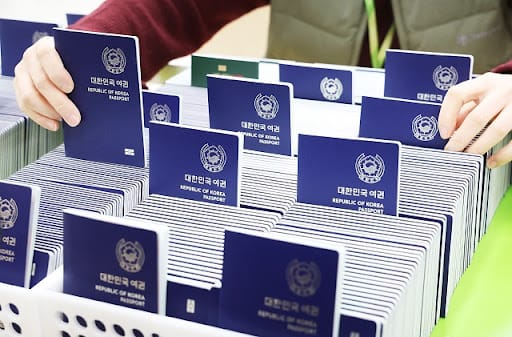 Kaufen Sie online einen echten asiatischen Reisepass.